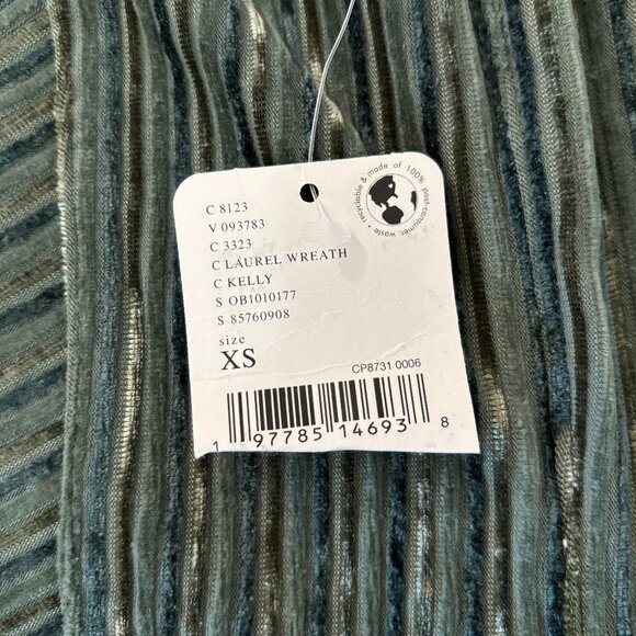 NWT Free People Slim Pull-On Velvet Flare Pants in Laurel Wreath Green, Size XS - Picture 5 of 5